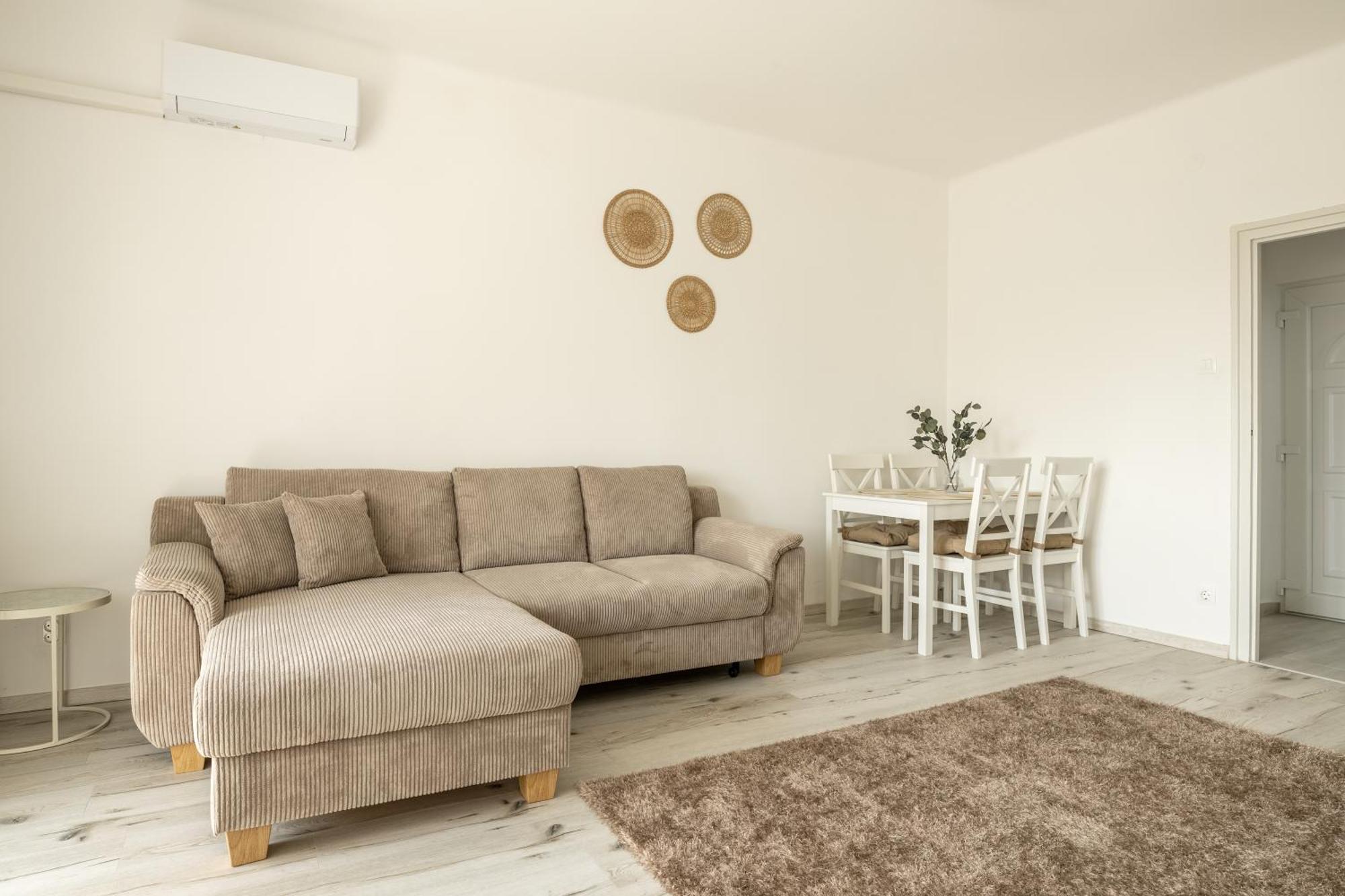 Malompark Apartman With Free Parking Debrecen Dış mekan fotoğraf